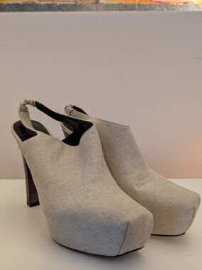 Vero Cuoio Linen-Textured Beige Platform Slingback Heels